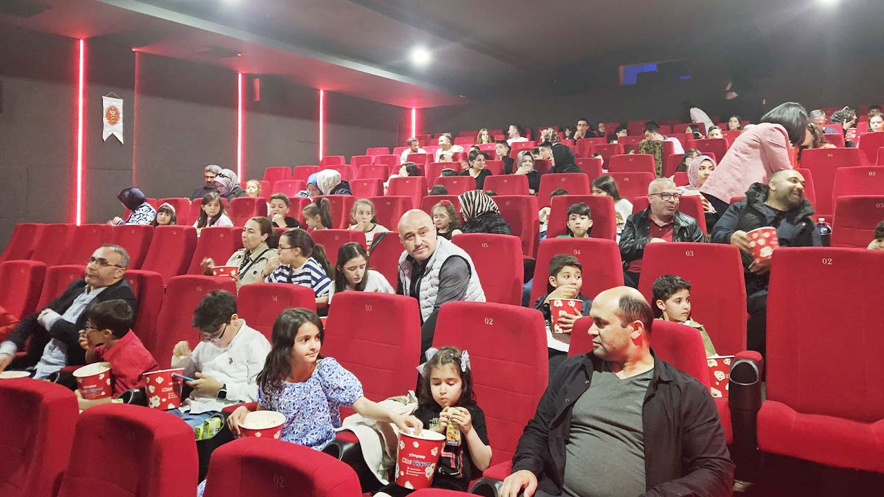 Yozgat’ta Veteriner Hekimler Odası'ndan 23 Nisan’a Özel Sinema Şöleni