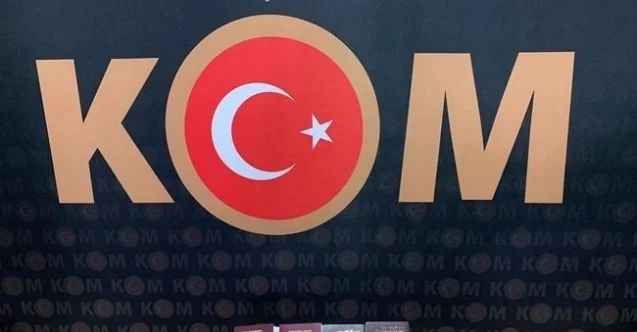 Sahte kimlik ve pasaport yapan 2 şahıs polis tarafından yakalandı