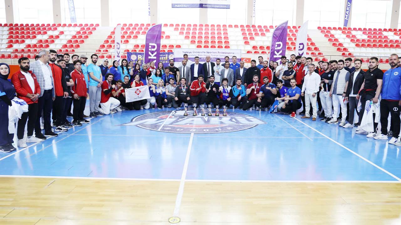 Yozgat Bozok Üniversitesi Öğrencilerinden Türkiye Şampiyonalarında Madalya Yağmuru!