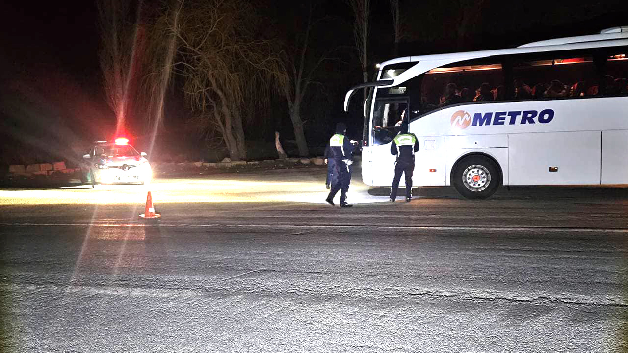 Yozgat'ta Yolcu Otobüslerine Jandarma Denetimi