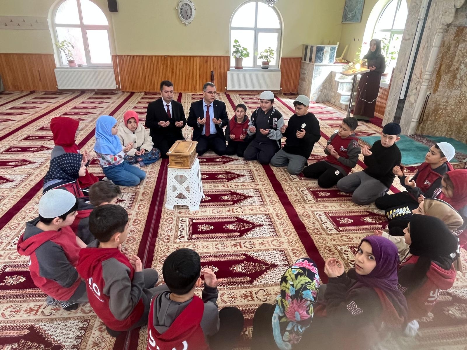 Yozgat Merkez Ortaokulu Öğrencileri Deneyimle Öğrendiler