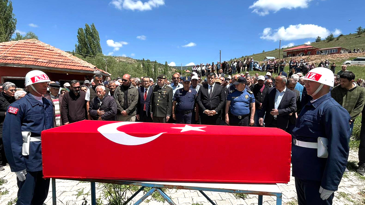 Yozgatlı Kıbrıs Gazisi Ali Çalışkan Askeri Törenle Son Yolculuğuna Uğurlandı