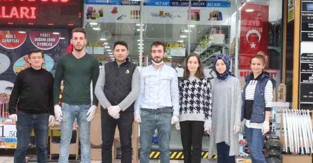 Korona nedeniyle evden çıkamayan çocuklara oyun gurubu ve oyuncak hizmeti