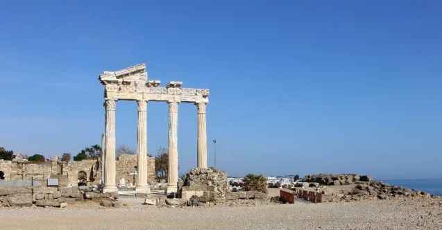 Tarihi Apollon tapınağı sessizliğe büründü