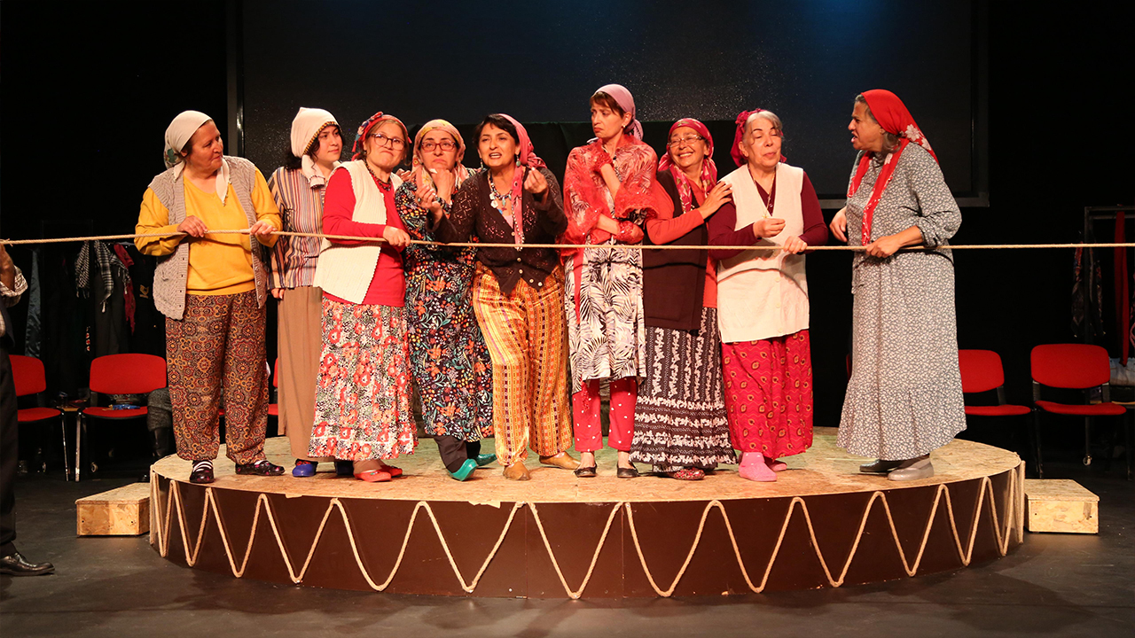 Emekli Tiyatrosu’ndan Unutulmaz Bir Gece