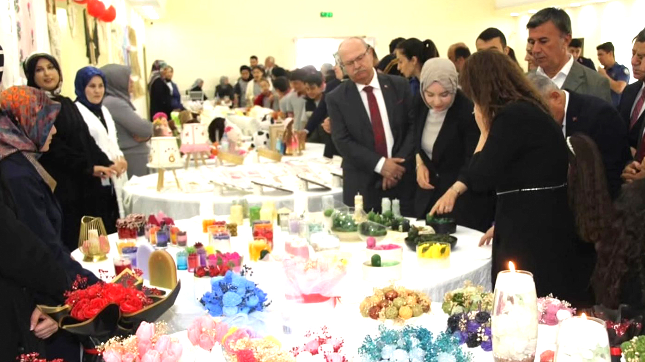 Kadışehri’nde Kursiyerlerden El Emeği Sergisi