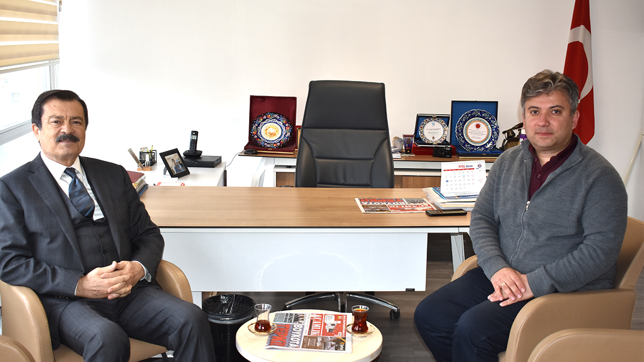 Yozgat’ın efsane bakanı Lutfullah Kayalar’dan Çamlık Medya’ya Samimi Ziyaret!