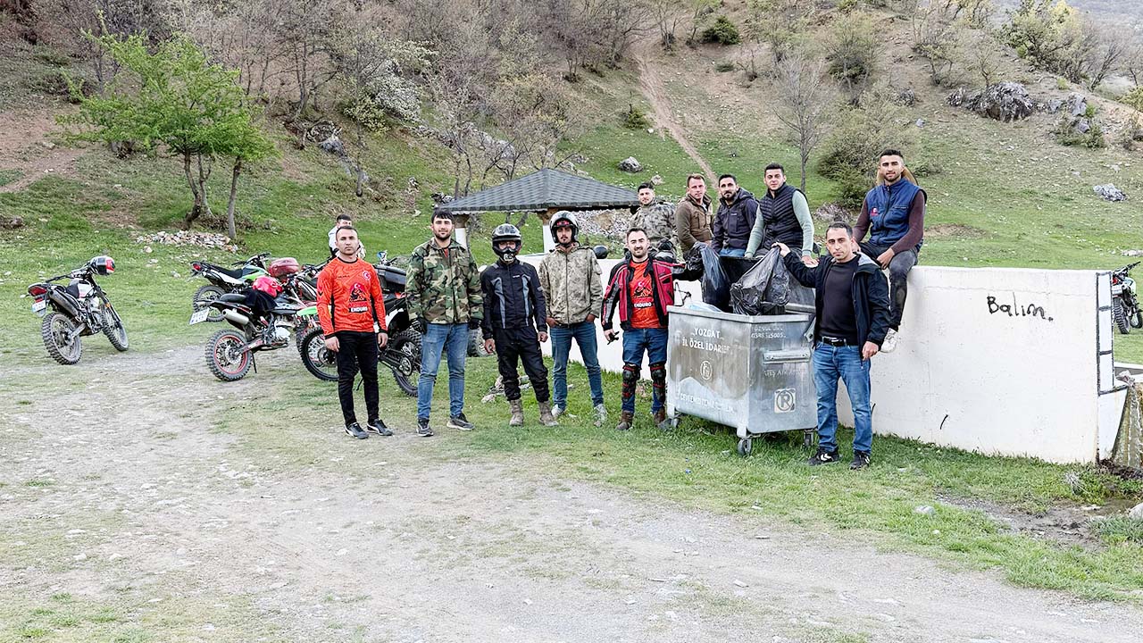 Aydıncık’ta Çevreye Duyarlı Hareket! Enduro Ekibi 200 Kg Atık Topladı!