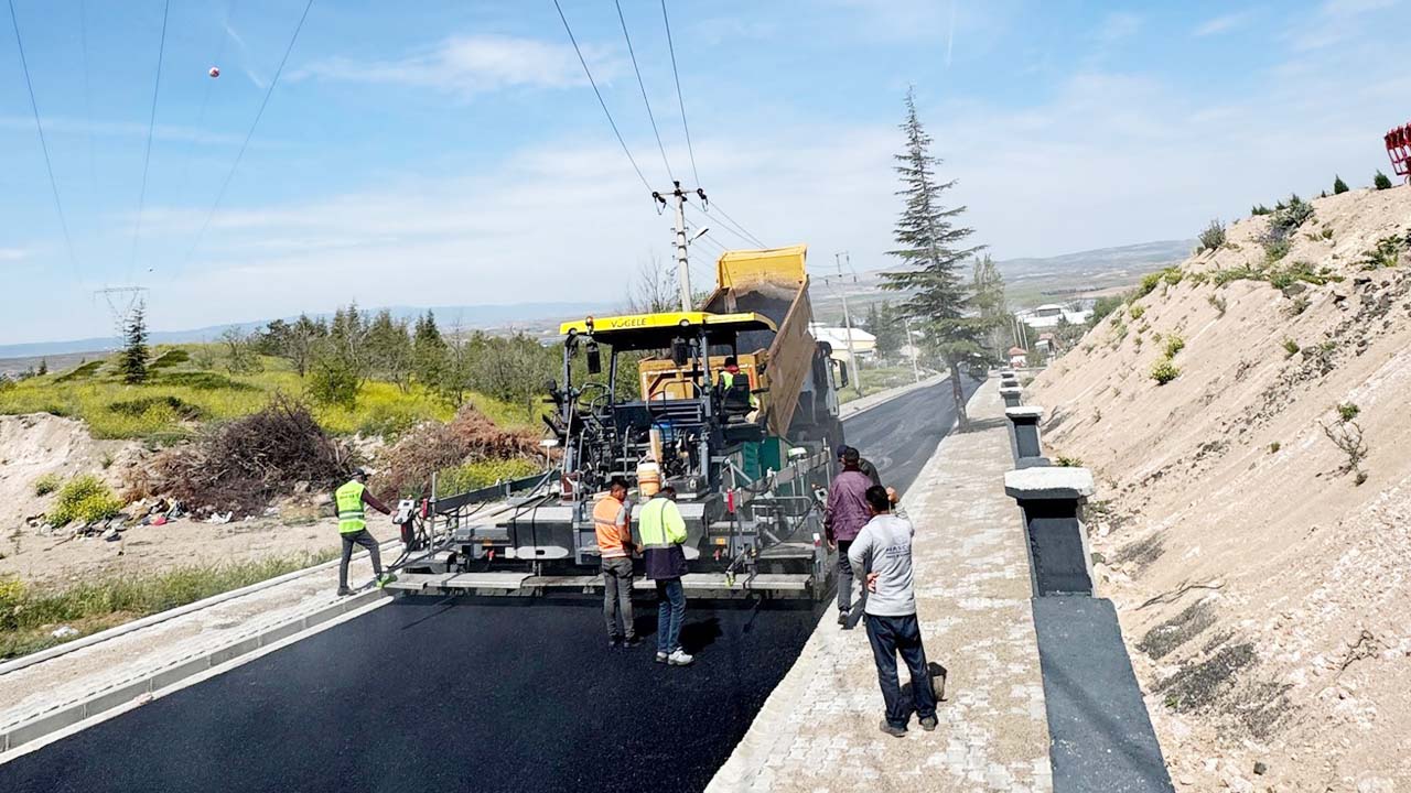 Yozgat OSB’de Asfalt Çalışmaları Hızla Devam Ediyor!