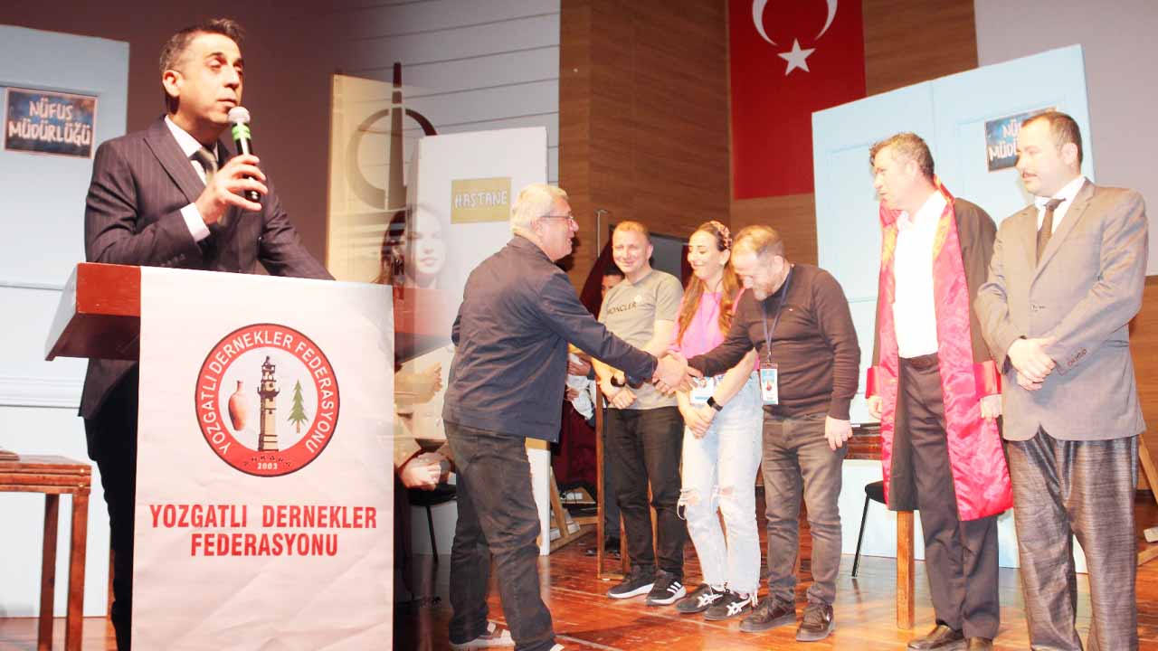 Yozgatlı Dernekler Federasyonu’ndan Ankara’da Tiyatro Etkinliği: “Bir Memleket Hikayesi” Seyirciyle Buluştu