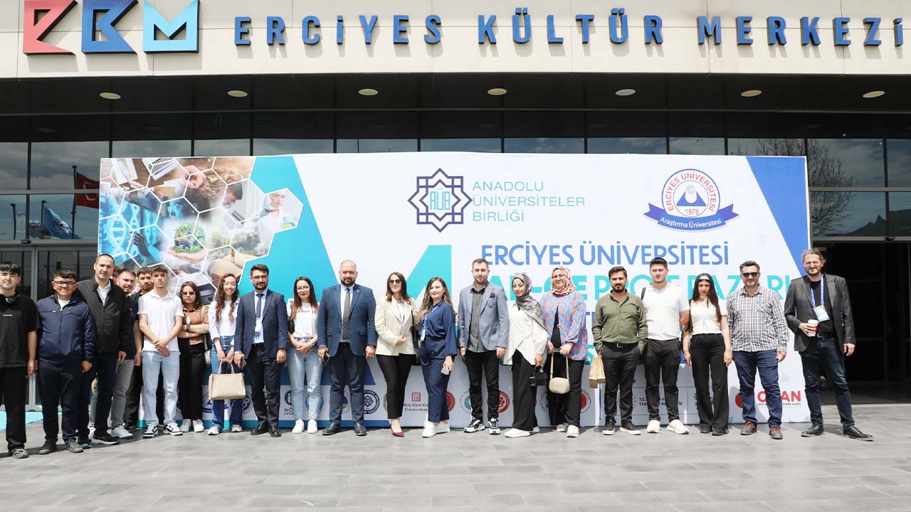 Yozgat Bozok Üniversitesi 4. AR-GE Proje Pazarı'nda En Fazla Ödül Kazandı!
