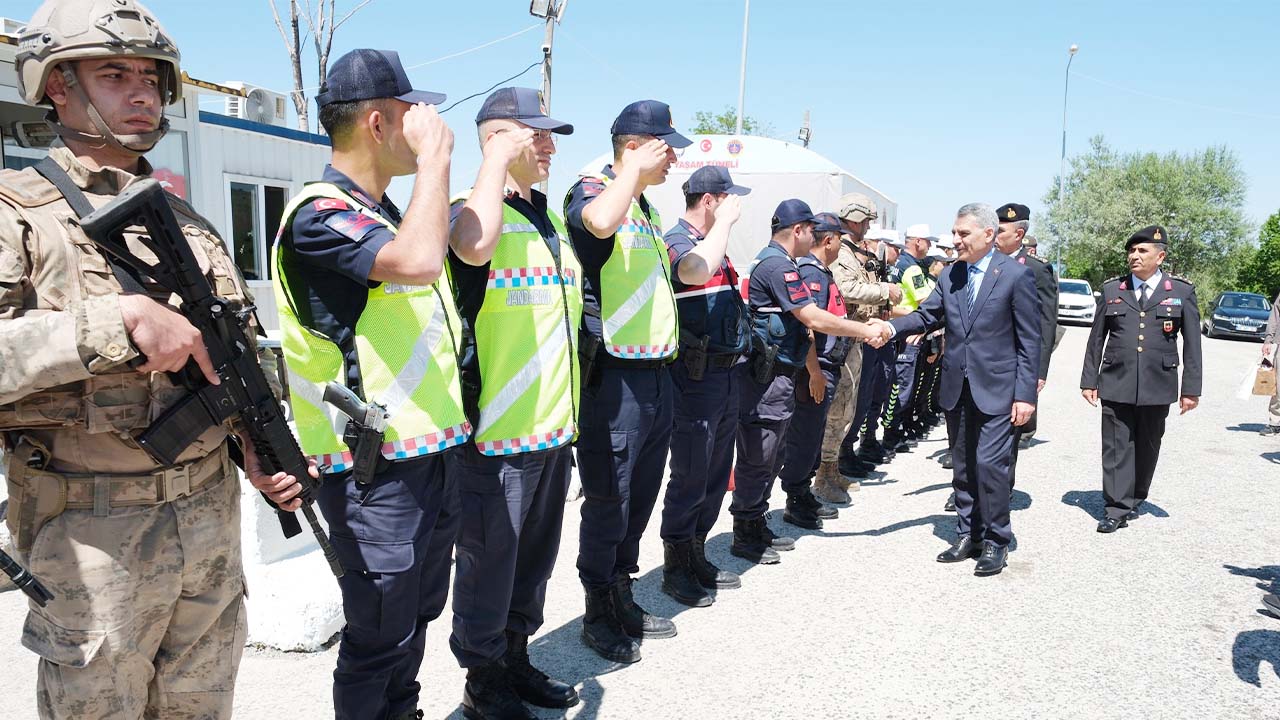 Yozgat Valisi Özkan Bayramda Görev Yapan Personeli Unutmadı!