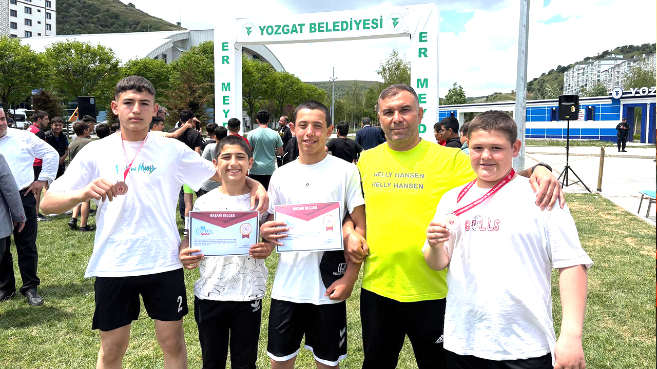 Yozgatlı Güreşçiler Türkiye Şampiyonası'nda Göz Doldurdu