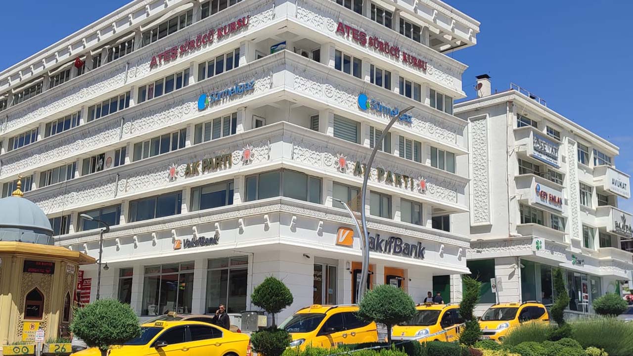 AK Parti Yozgat’ta Kadrosunu Güçlendiriyor: 4 Yeni İsim Görevde!