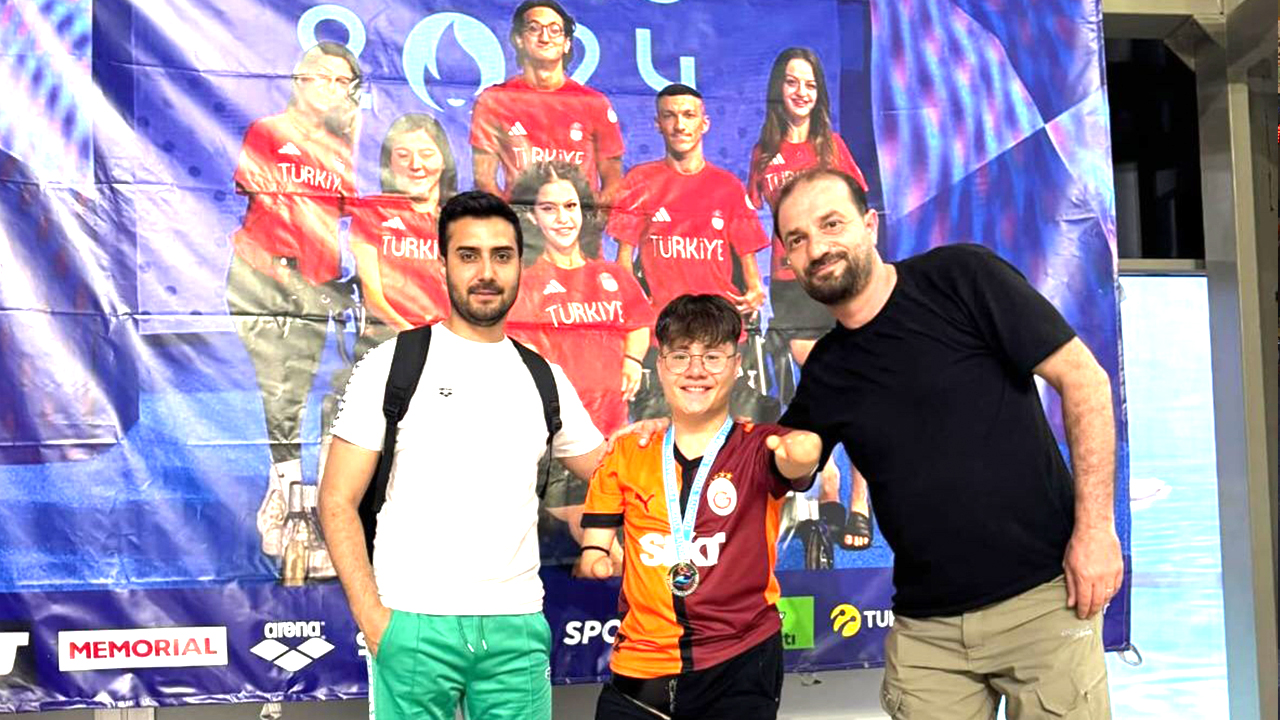 Enes Yozgat’ı yine gururlandırdı