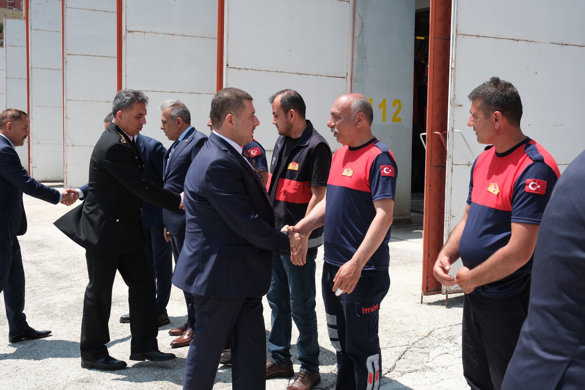 Yozgat Valisi Özkan’dan Görev Başındaki İtfaiye Ekiplerine Bayramını Kutladı