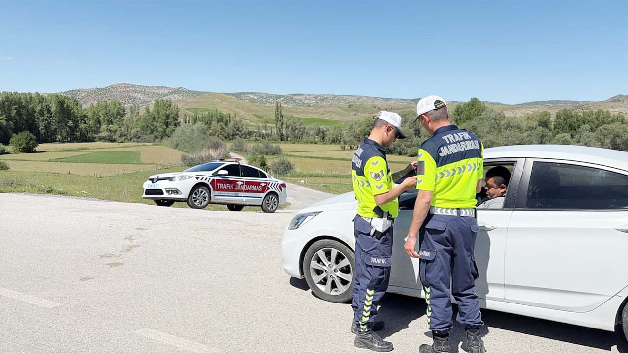 Yozgat’ta Bayram Trafiğine Jandarma Güvencesi!