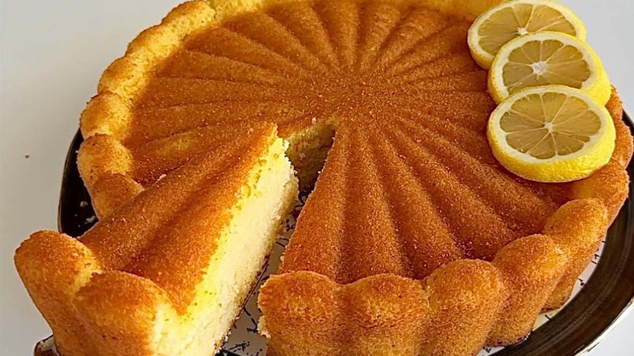 Yazın Ferahlatıcı Lezzeti: Limonlu Kek Tarifi!