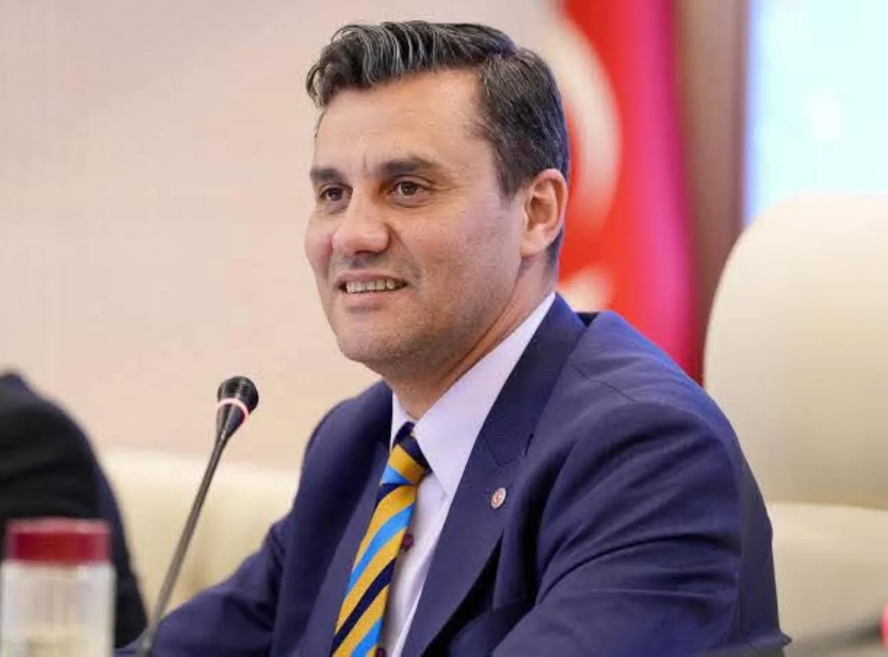 Manisa Büyükşehir Belediye Başkanı Ferdi Zeyrek’i Elektrik Çarptı Kalbi 70 Dakika Sonra Yeniden Çalıştı