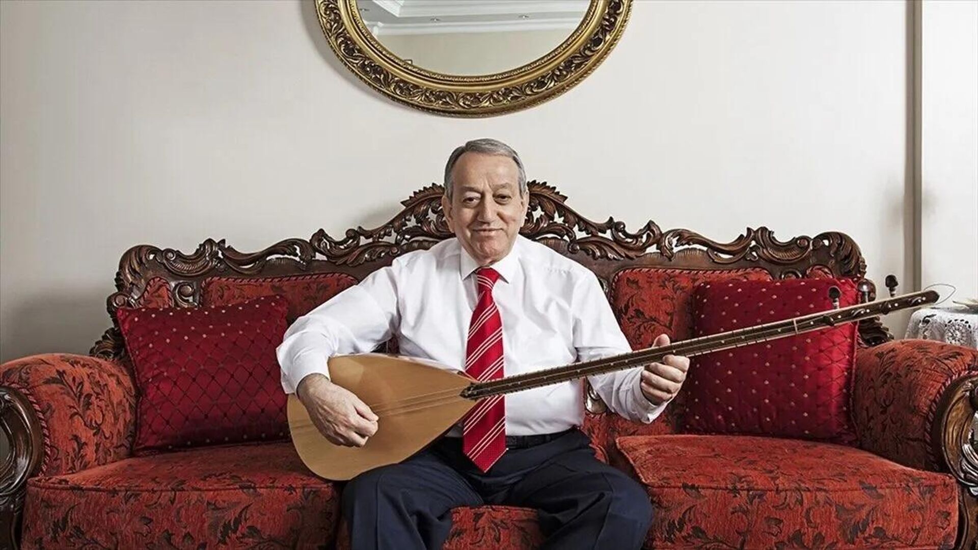 Türk Halk Müziği ses ve saz sanatçısı Mehmet Erenler Ankara’da vefat etti.