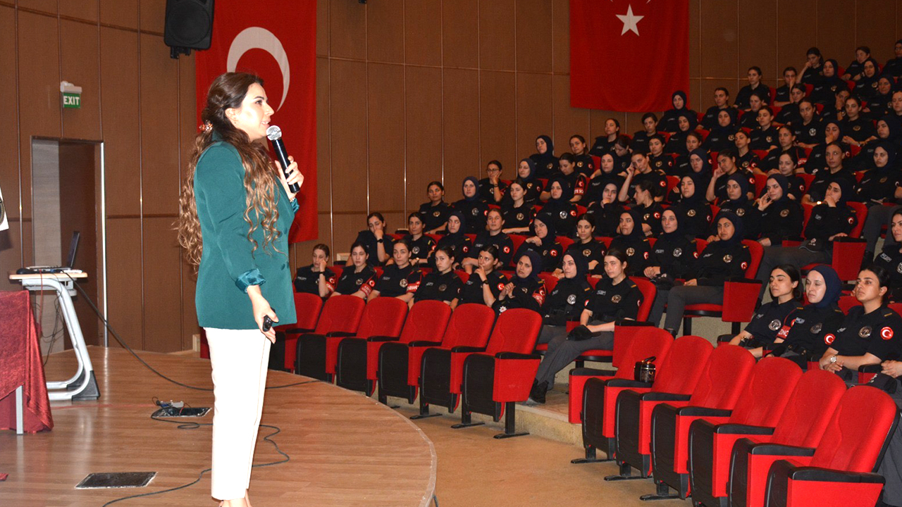Yozgat’ta POMEM Öğrencilerine Evlilik Öncesi Eğitim Semineri Düzenlendi