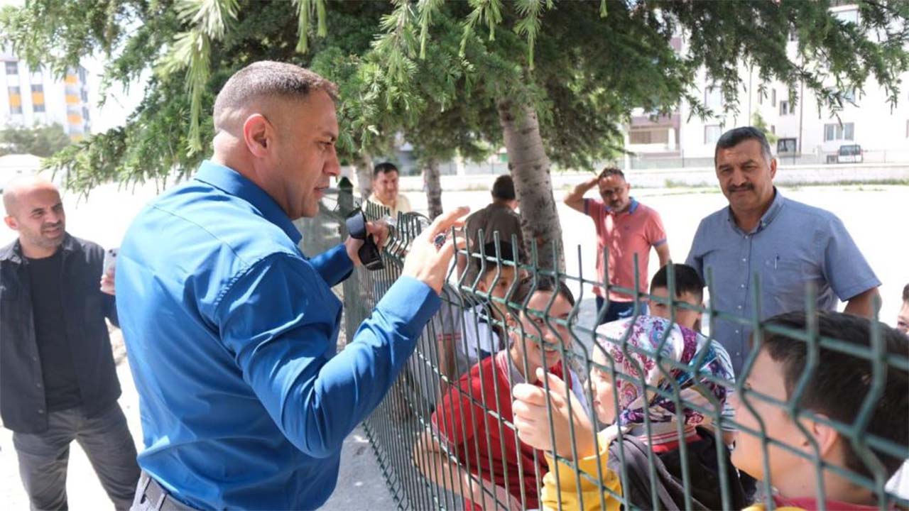 Sorgun Belediye Başkanı Ekinci Sınav Maratonunda Gençlerin Yanında!