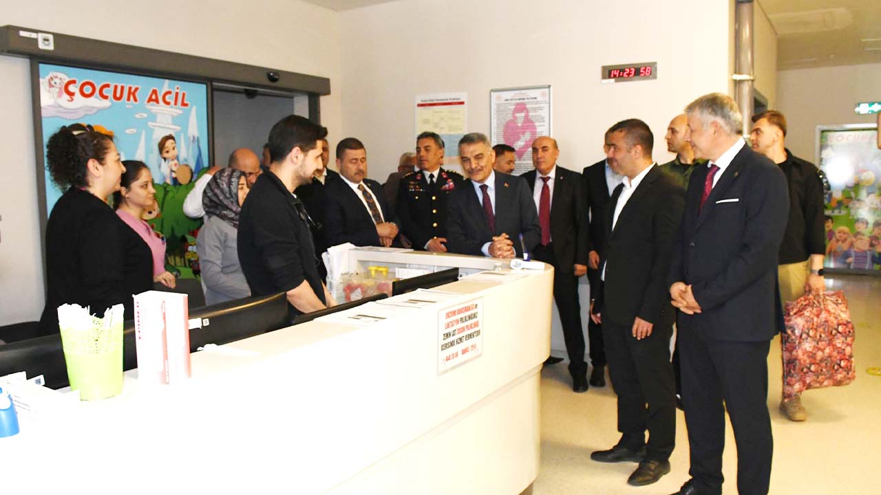 Yozgat’ta Hastane Koridorlarında Bayram Sevinci!