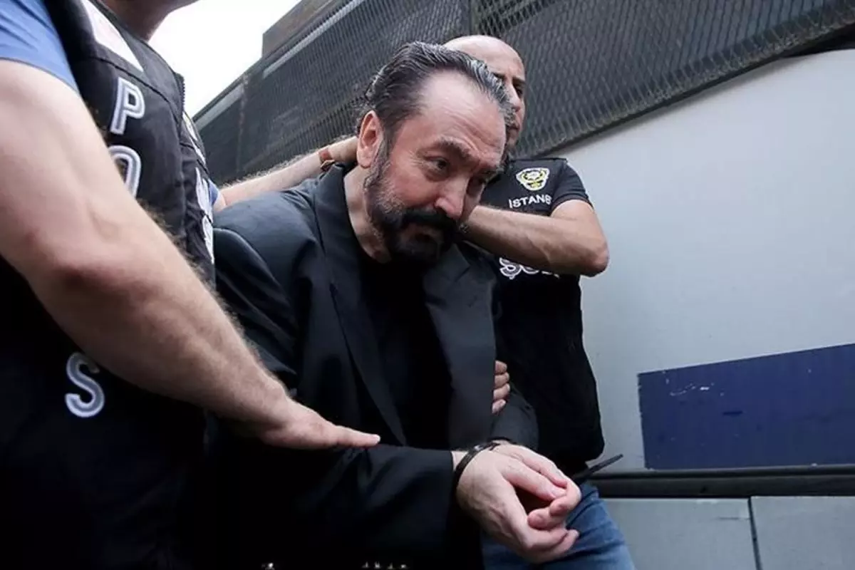 Adnan Oktar'ın Son Halini Avukatı Paylaştı: Cezaevinde Adeta Gençleşti