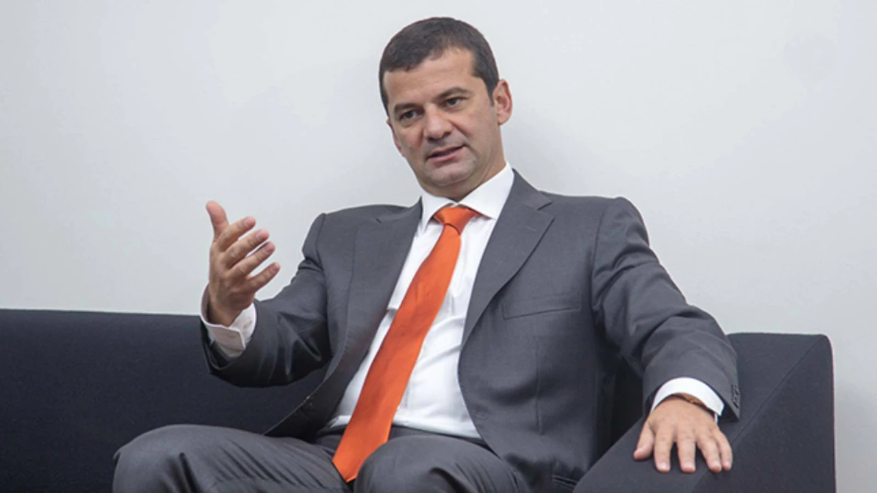 Bartu Soral kimdir? Neden İstifa Etti?