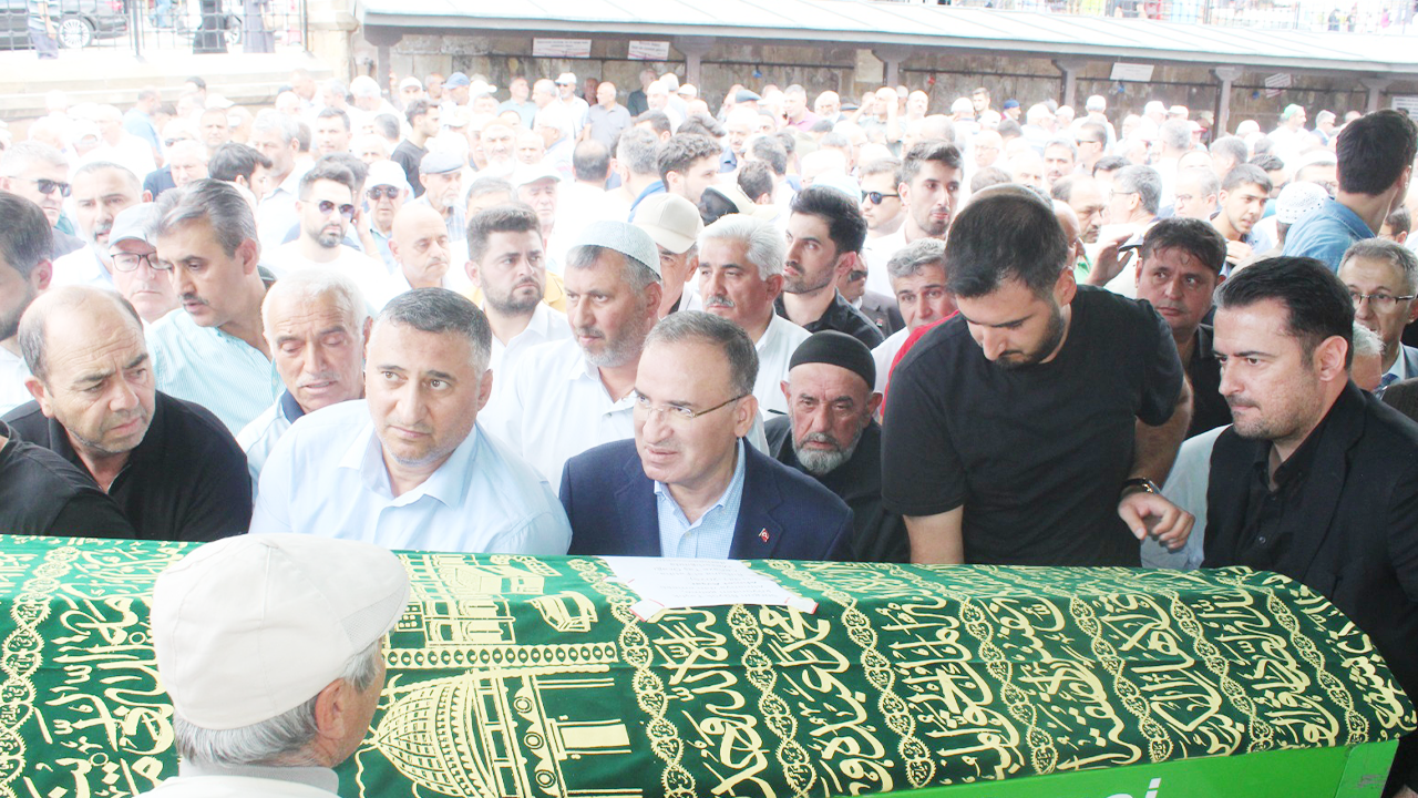 Bozdağ'dan Siyasi Vefa O Acılı Günde Yalnız Bırakmadı