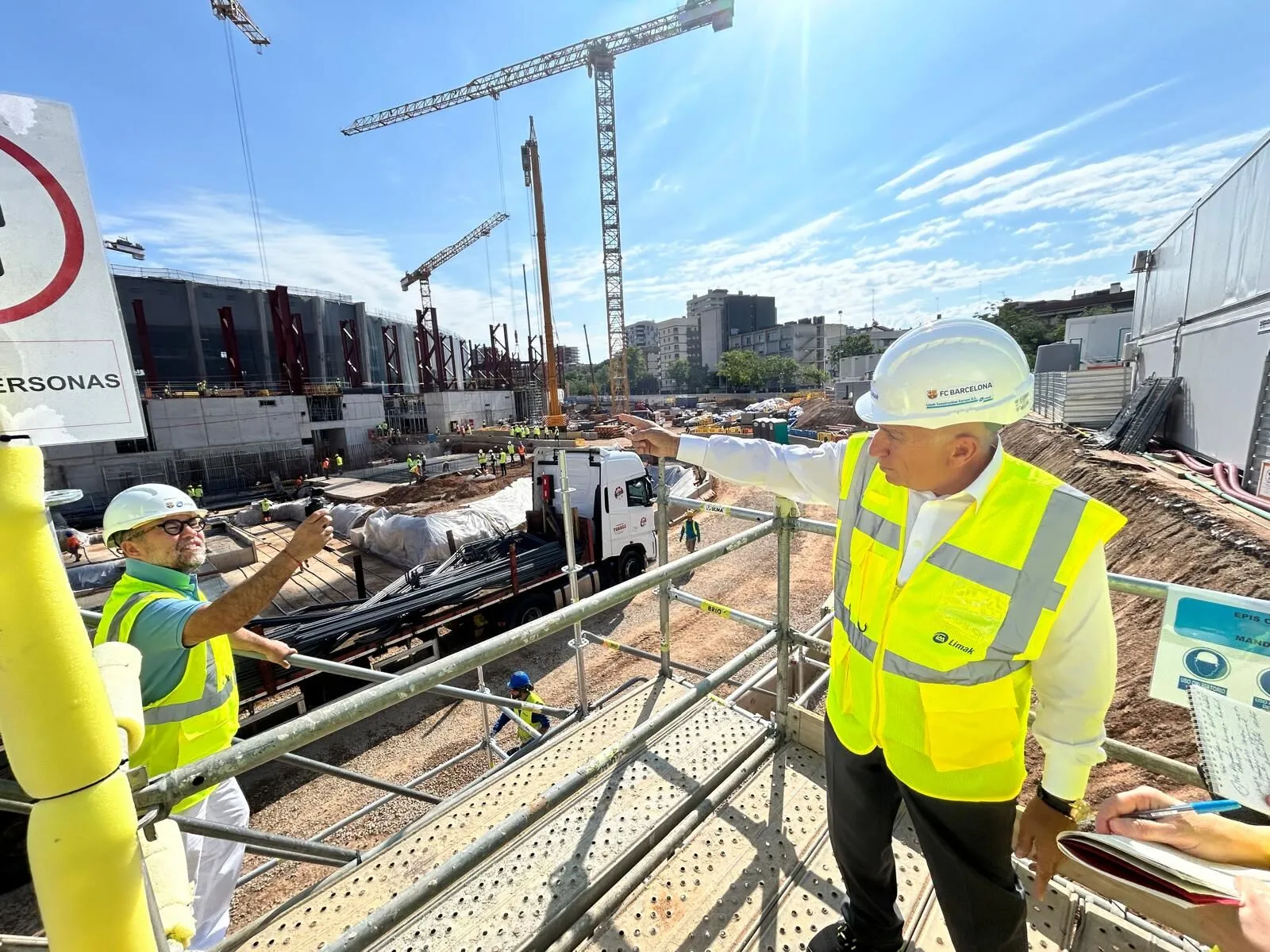 Limak İnşaat’tan Dev Projede Son Dönemeç: Camp Nou Stadı’nda Çimler Serildi