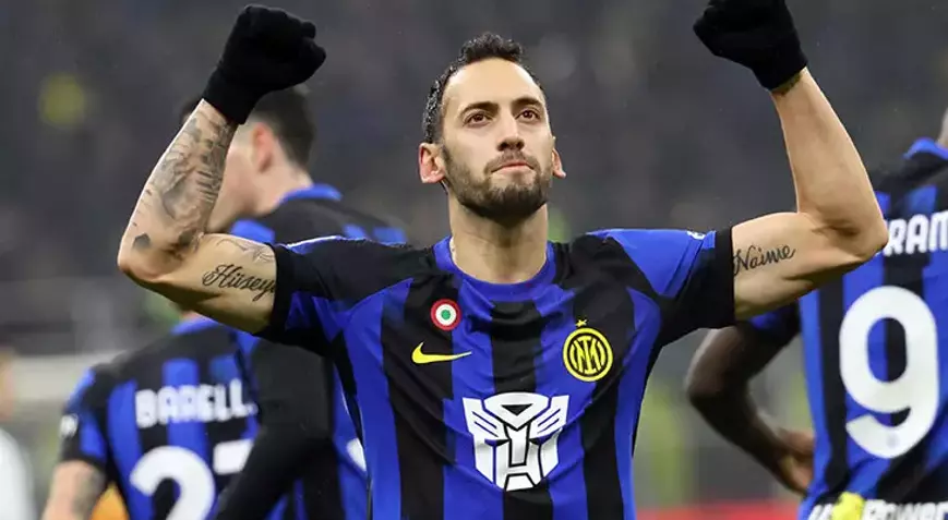 Hakan Çalhanoğlu Hamlesi: Gece Yarısı Paylaşımı Gündeme Oturdu