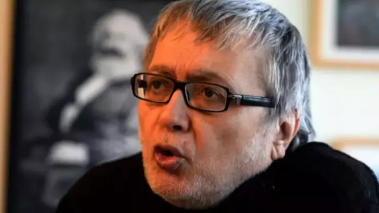 Gazeteci Hikmet Çetinkaya 82 Yaşında Hayatını Kaybetti