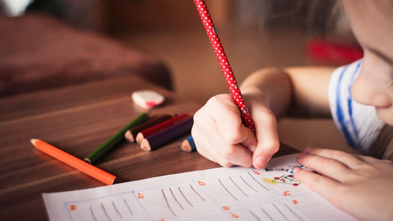 Hafta İçi Hafta Sonu Nasıl Yazılır? TDK'ya Göre Doğru Yazım Şekli Nedir