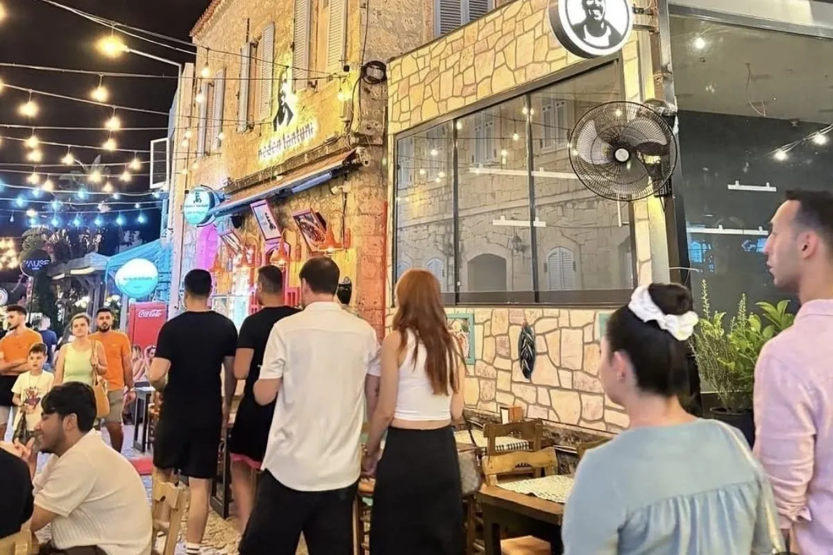 Çeşme Yangını Kontrol Altına Alındı, Hayat Normale Döndü