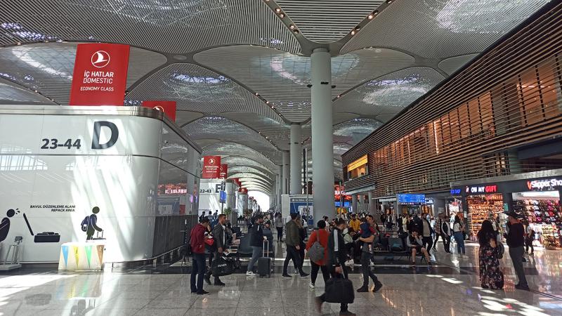 Avrupa'nın Zirvesinde: İstanbul Havalimanı Günlük Yolcuda Lider