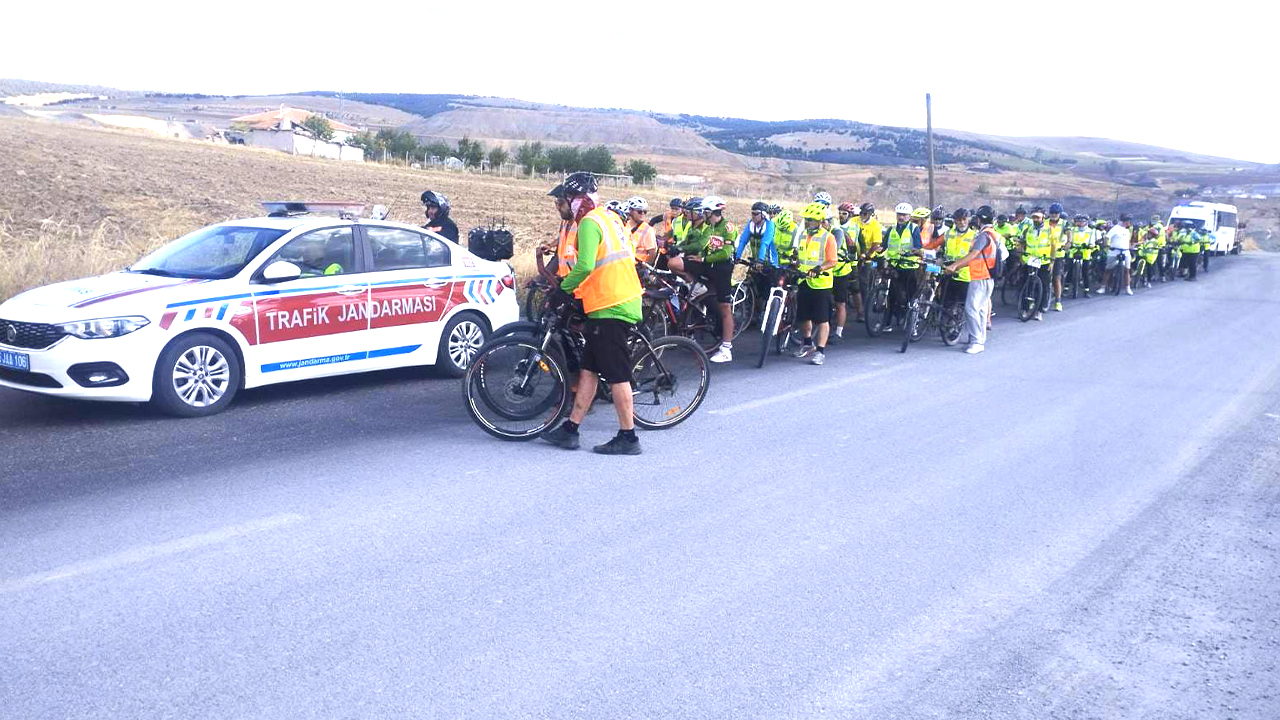 Yozgat Jandarma Ekipleri Bisikletçilerin güvenliğini sağladı