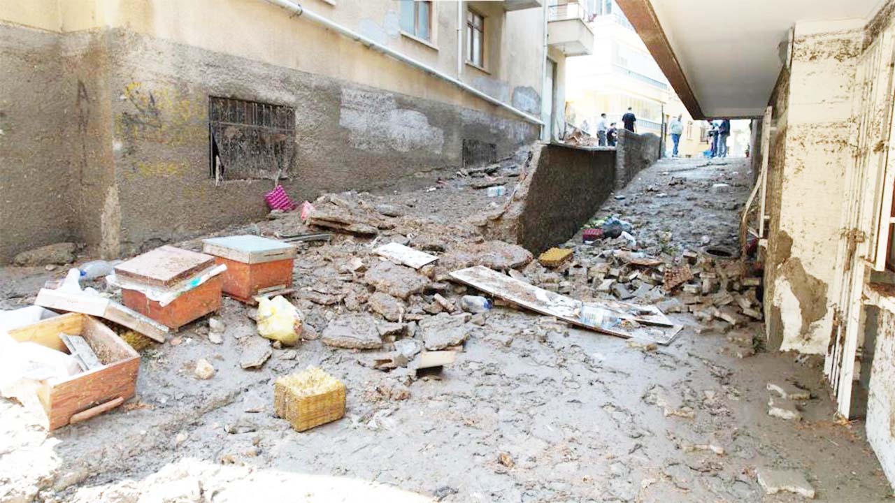 Binlerce Yozgatlının Yaşadığı İlçede Sanki Kıyamet Koptu