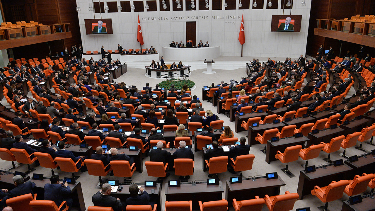 TBMM’den Asgari Ücrete Zam Hamlesi: Aylık 30.205 TL Olması İçin Teklif Verildi!