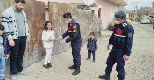 Bisiklet almak için biriktirdiği parayı ‘milli dayanışma’ kampanyasına bağışladı