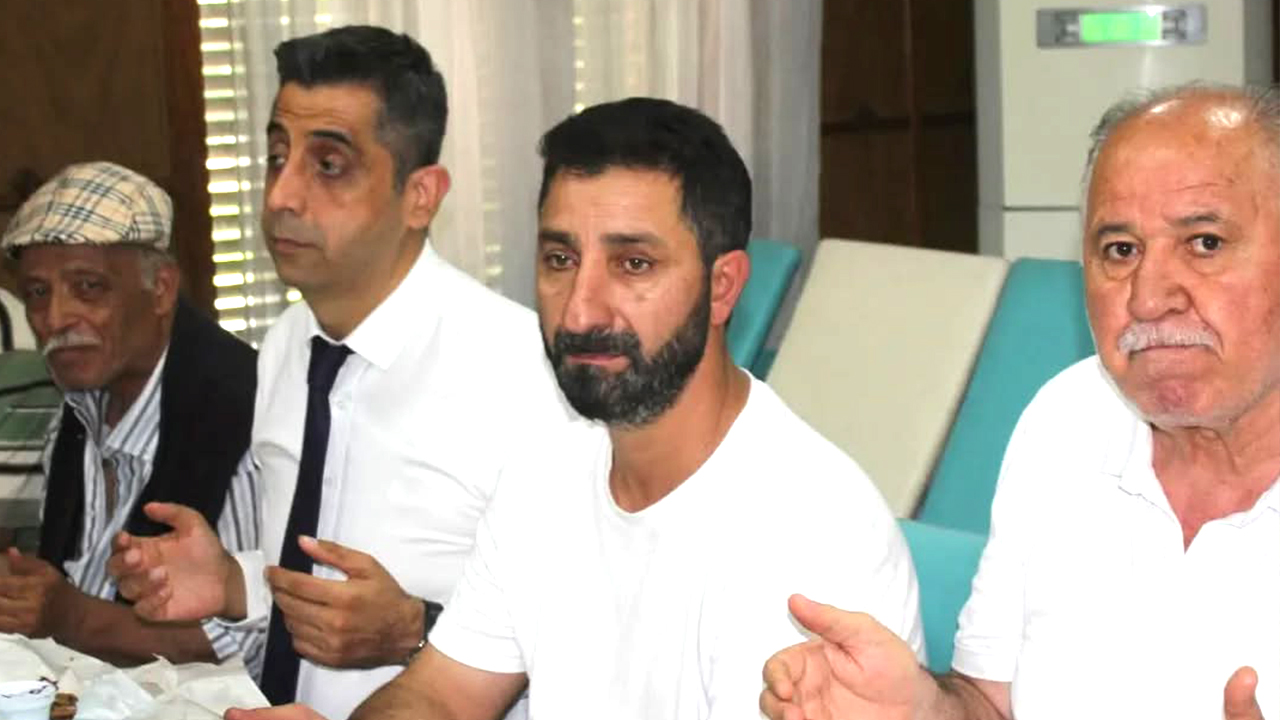 Yozgatlı Serbes Ailesi’nden Anneleri İçin Mevlit Yemeği