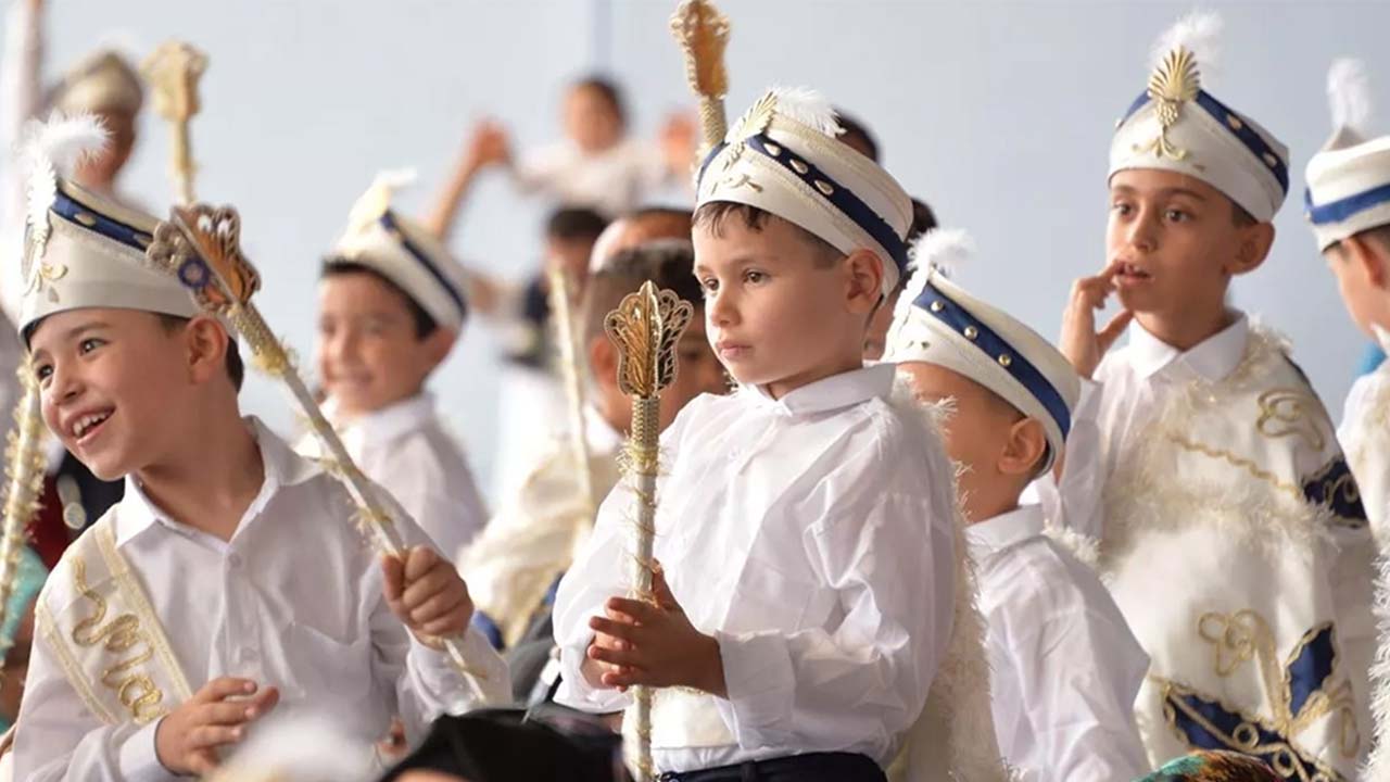 Yozgat’ta İhtiyaç Sahibi Çocuklara Geleneksel Sünnet Şöleni Düzenleniyor