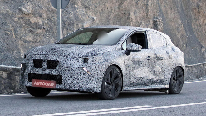 Renault Clio Yenileniyor: Eylül'de Tanıtılacak