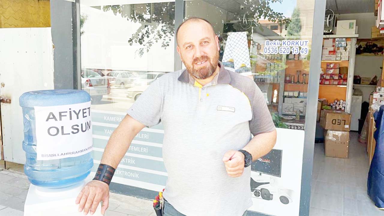 Yerköy Esnafından Gönülleri Isıtan Vatandaşı Serinleten Hizmet