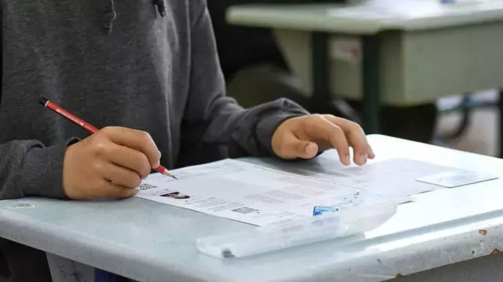 2025 ÖSYM YKS Üniversite Taban Puanları Açıklandı – 2 ve 4 Yıllık Bölümlerin En Düşük Puanları Belli Oldu