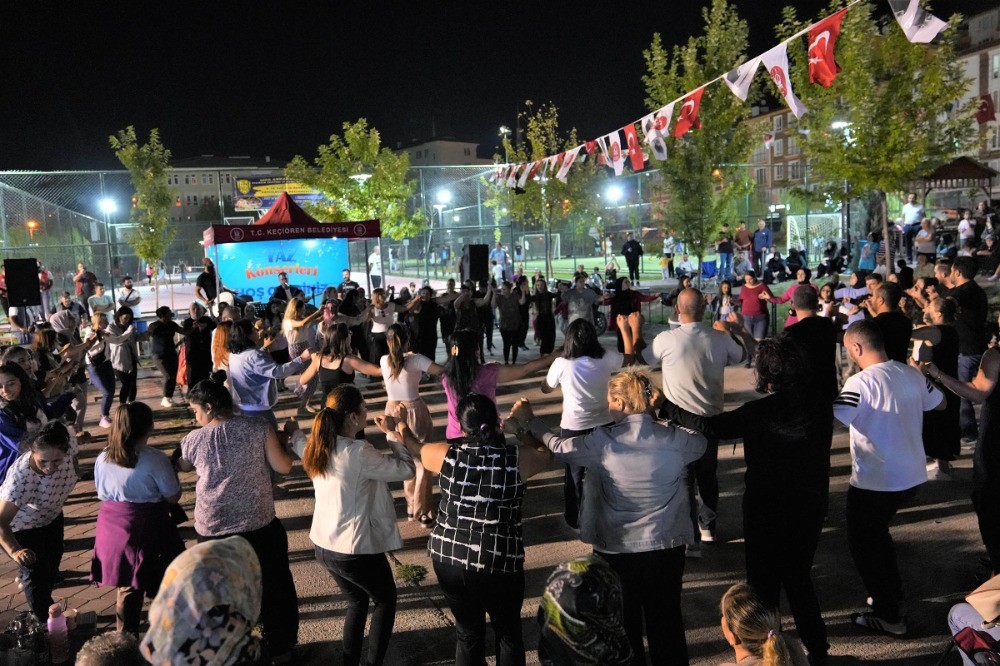 Keçiören’de Yaz Konserleri Coşkuyla Devam Ediyor
