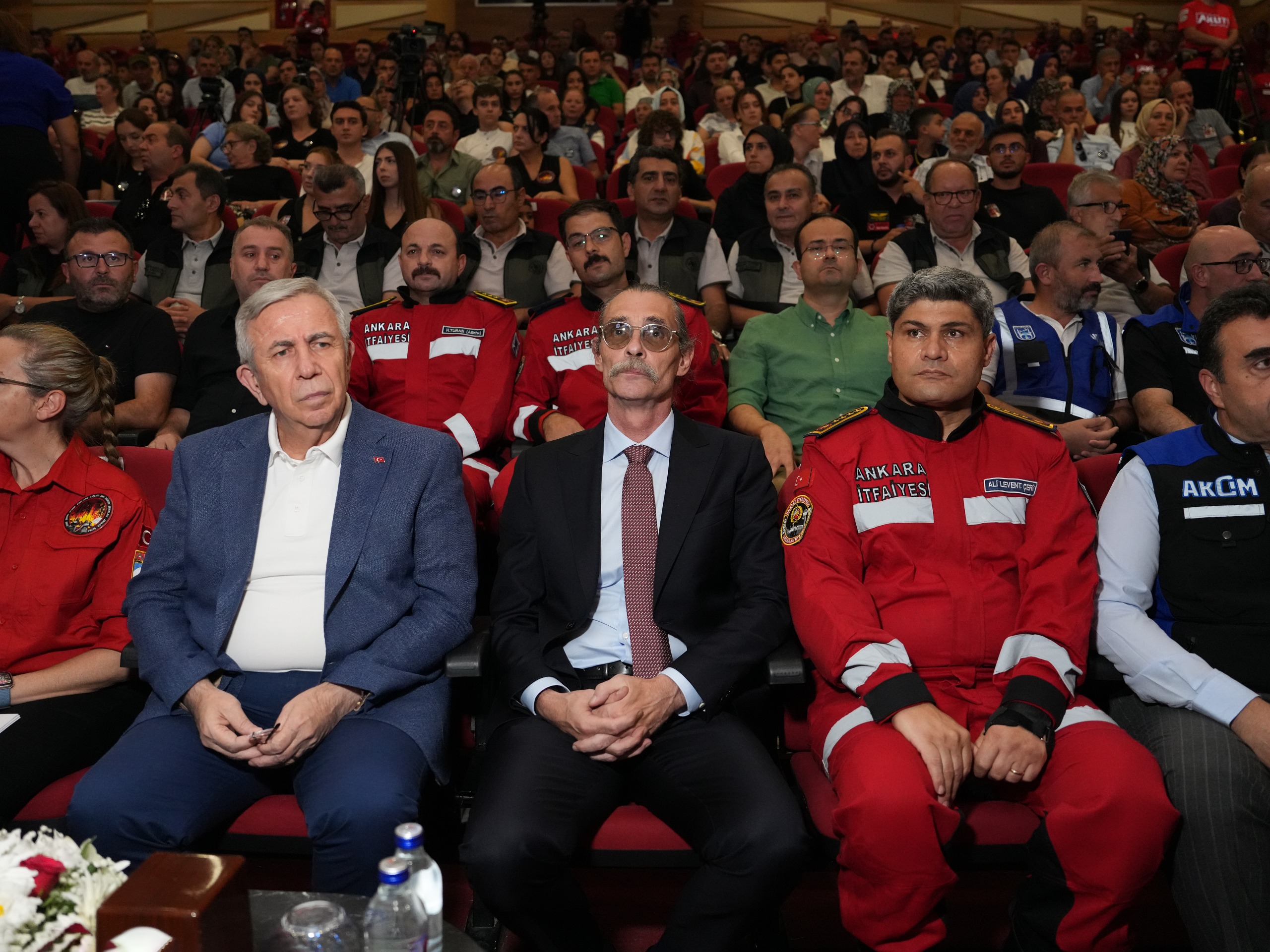 Etimesgut Belediyesi’nde AFAD, AKUT ve OGM Şehitleri İçin Anma Töreninde duygusal anlar
