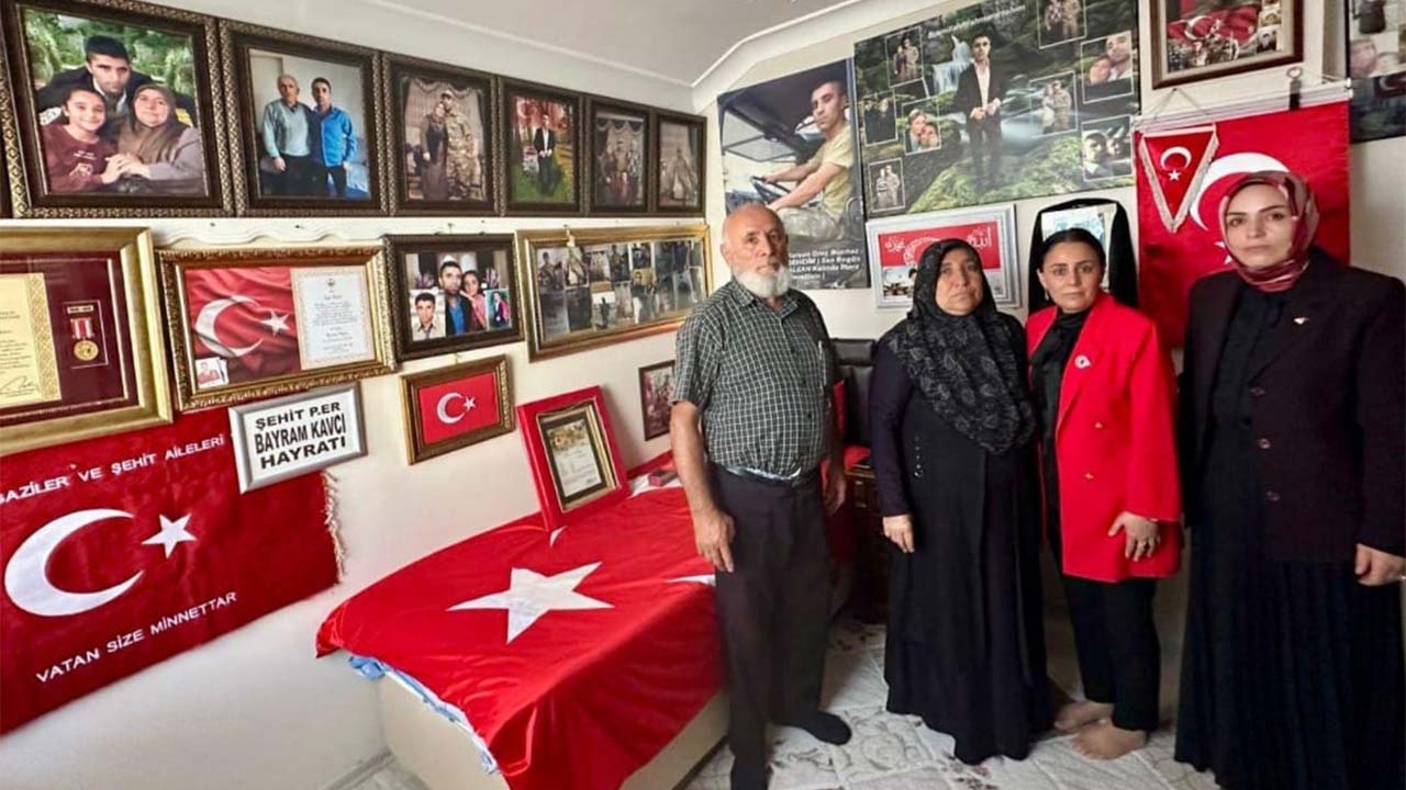 İçişleri Bakanlığı Müşaviri Hatice Atan'dan Şehit Ailelerine Duygusal Ziyaret