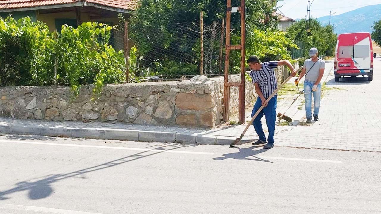 Çekerek Belediyesi Temizlik Ekipleri İlçede Aralıksız Görevde!