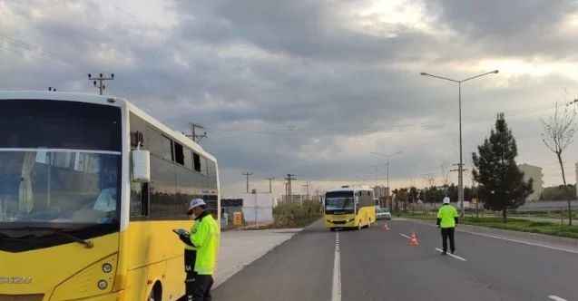 Kızıltepe’de trafikte korona virüs tedbirleri devam ediyor